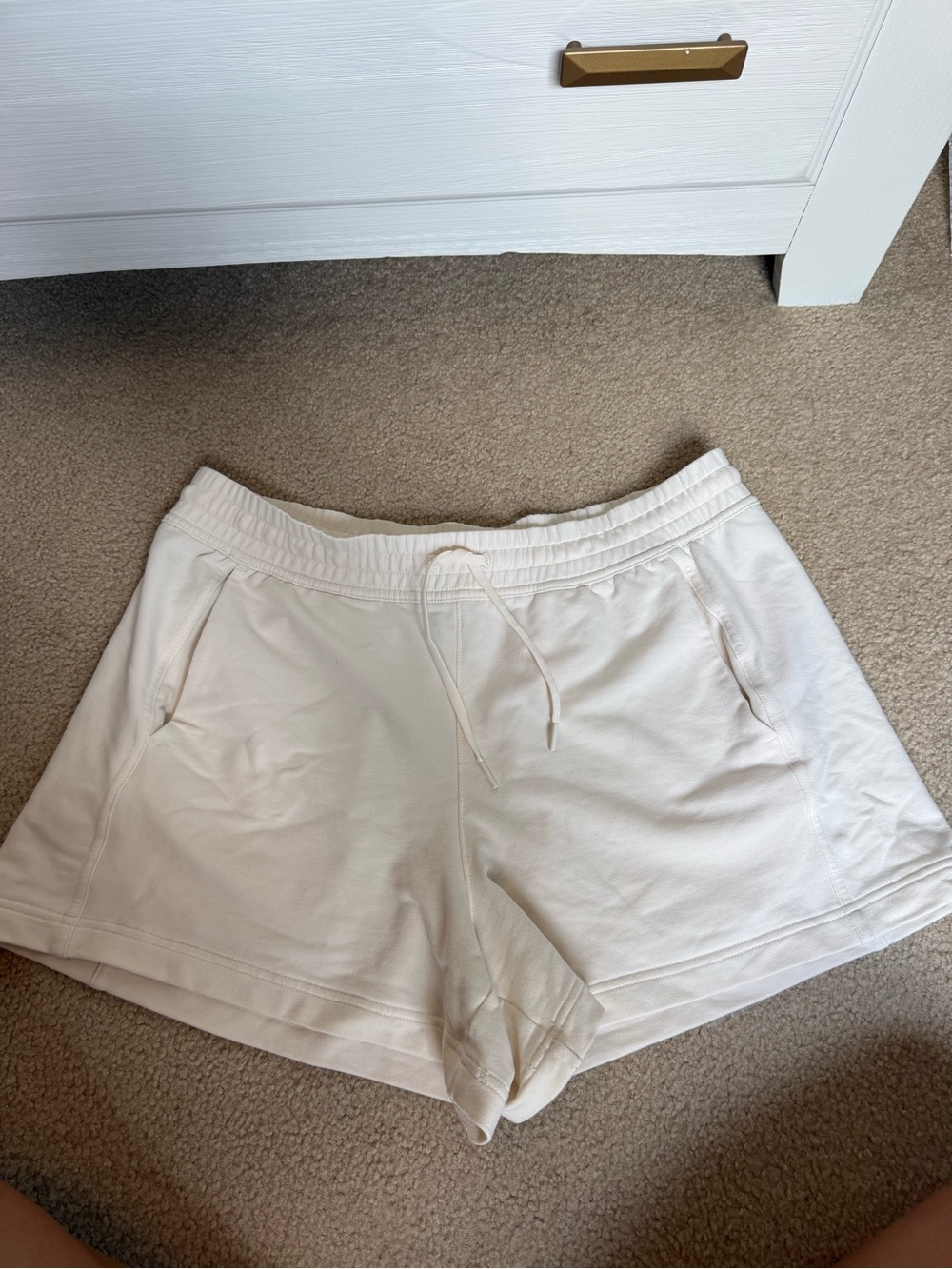 Athleta Women's Cream Drawstring Lounge Shorts